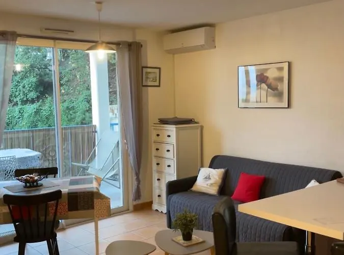 Joli Confort Apartament Hyères